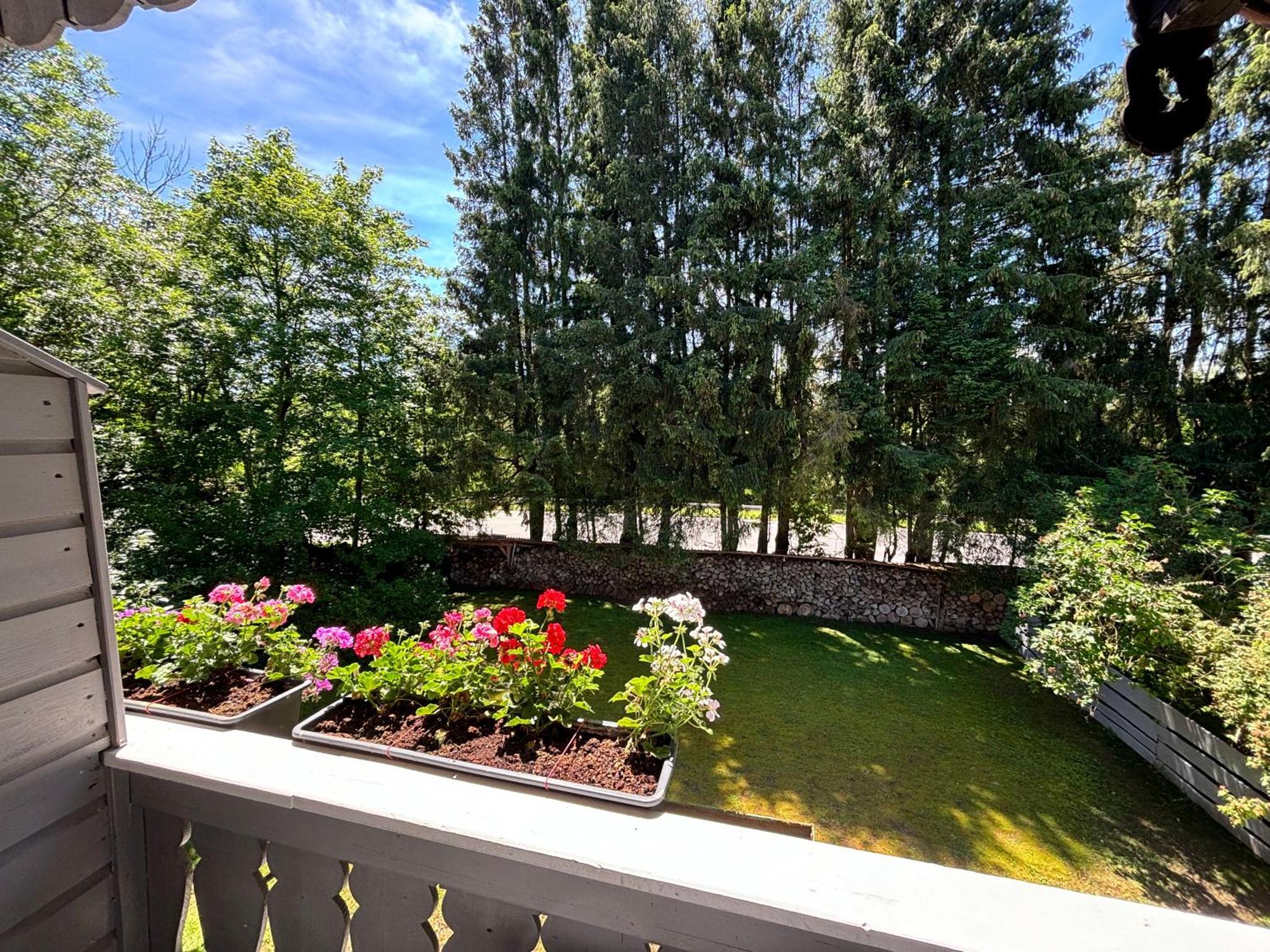Haus Sonnenblick- Apartments Starnberg Room photo
